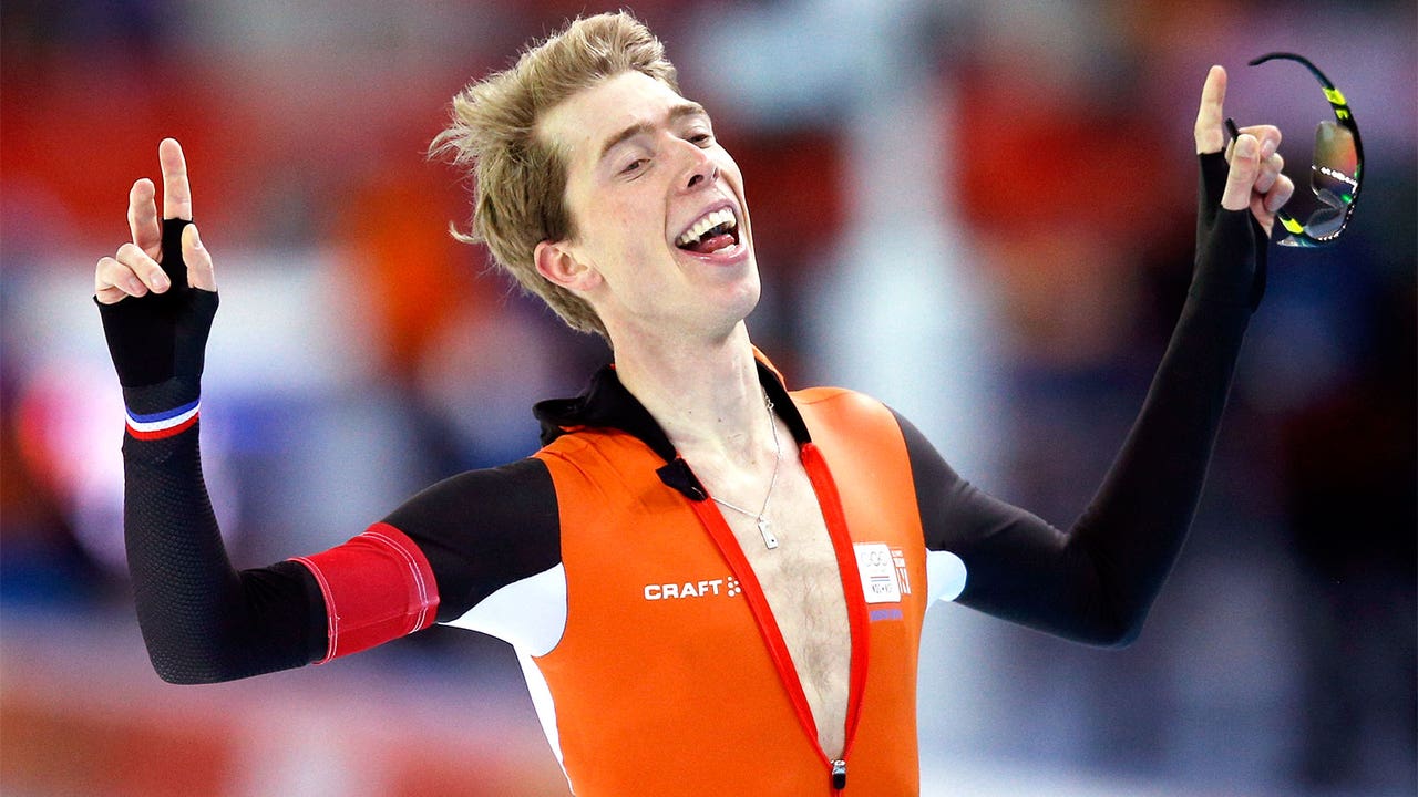 Bergsma wins gold, leads Dutch in speed skating sweep